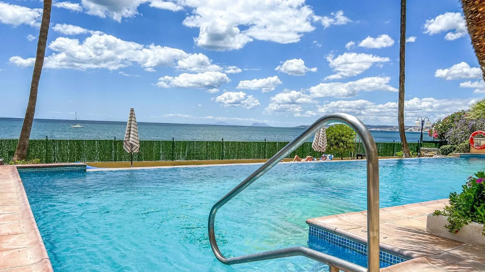 Apartment Hanami El Coral Beach Estepona