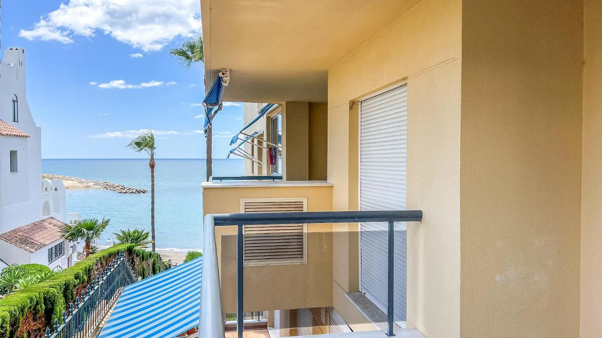 Apartment Hanami El Coral Beach Estepona