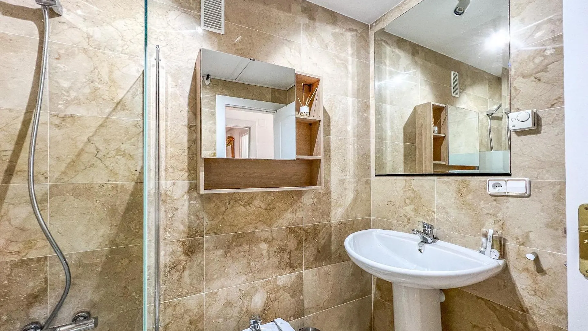 Apartment Hanami El Coral Beach Estepona