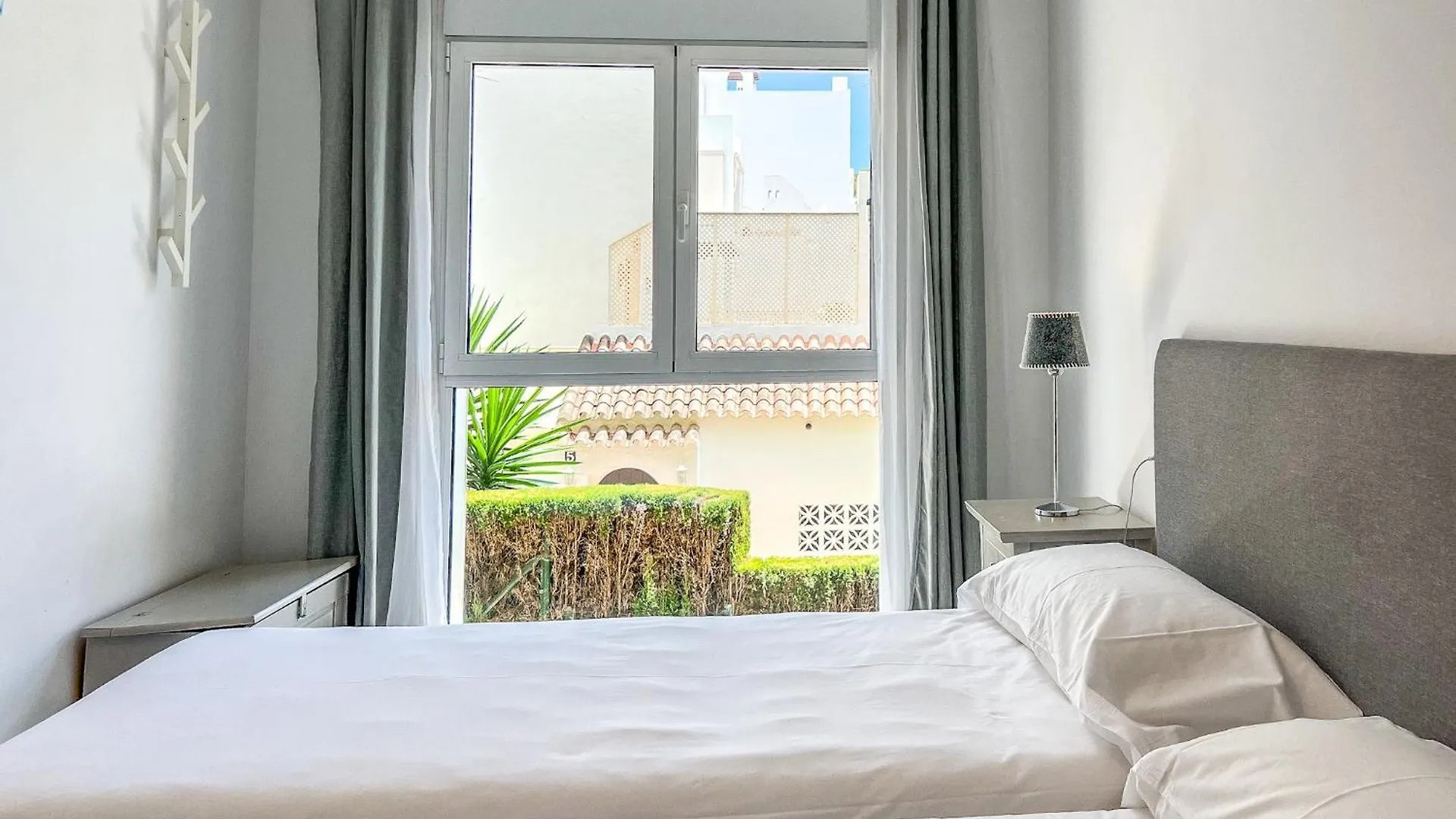 Apartment Hanami El Coral Beach Estepona