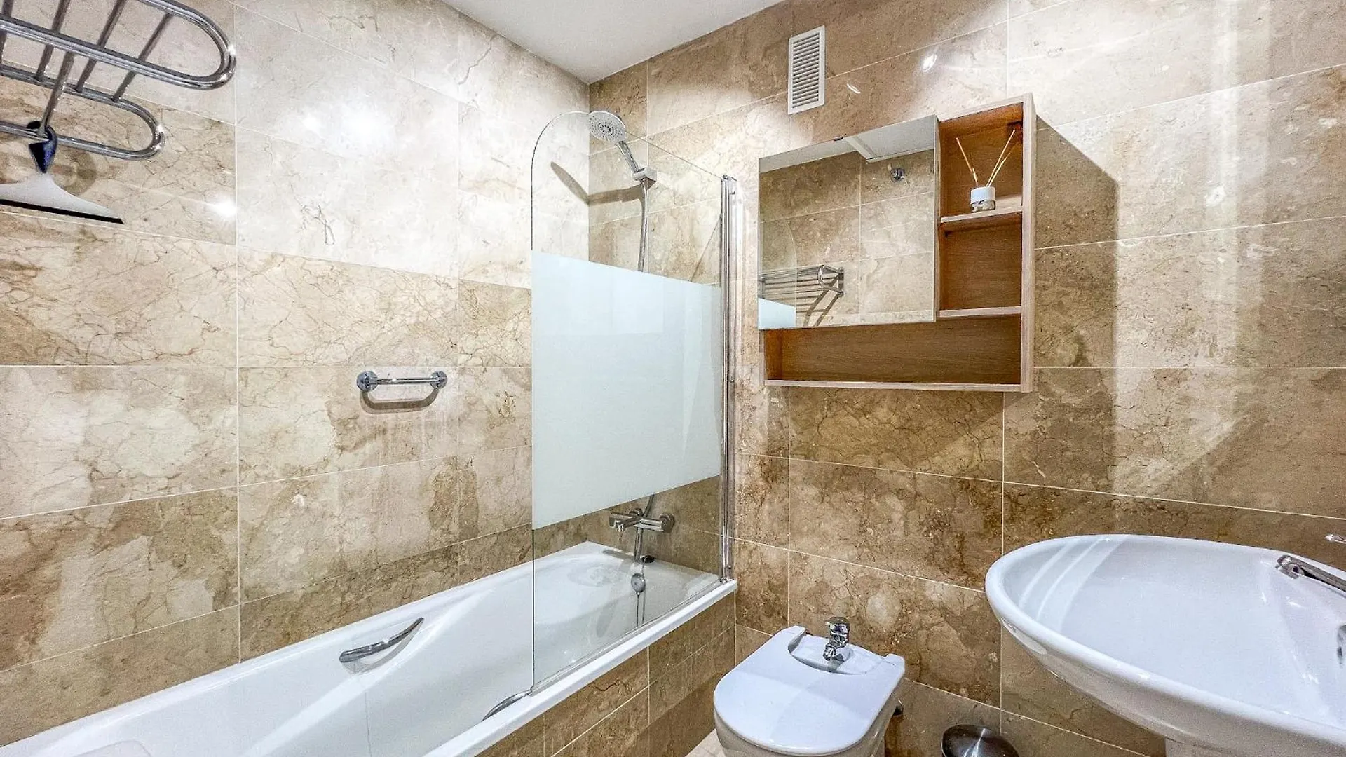 Apartment Hanami El Coral Beach Estepona Spain