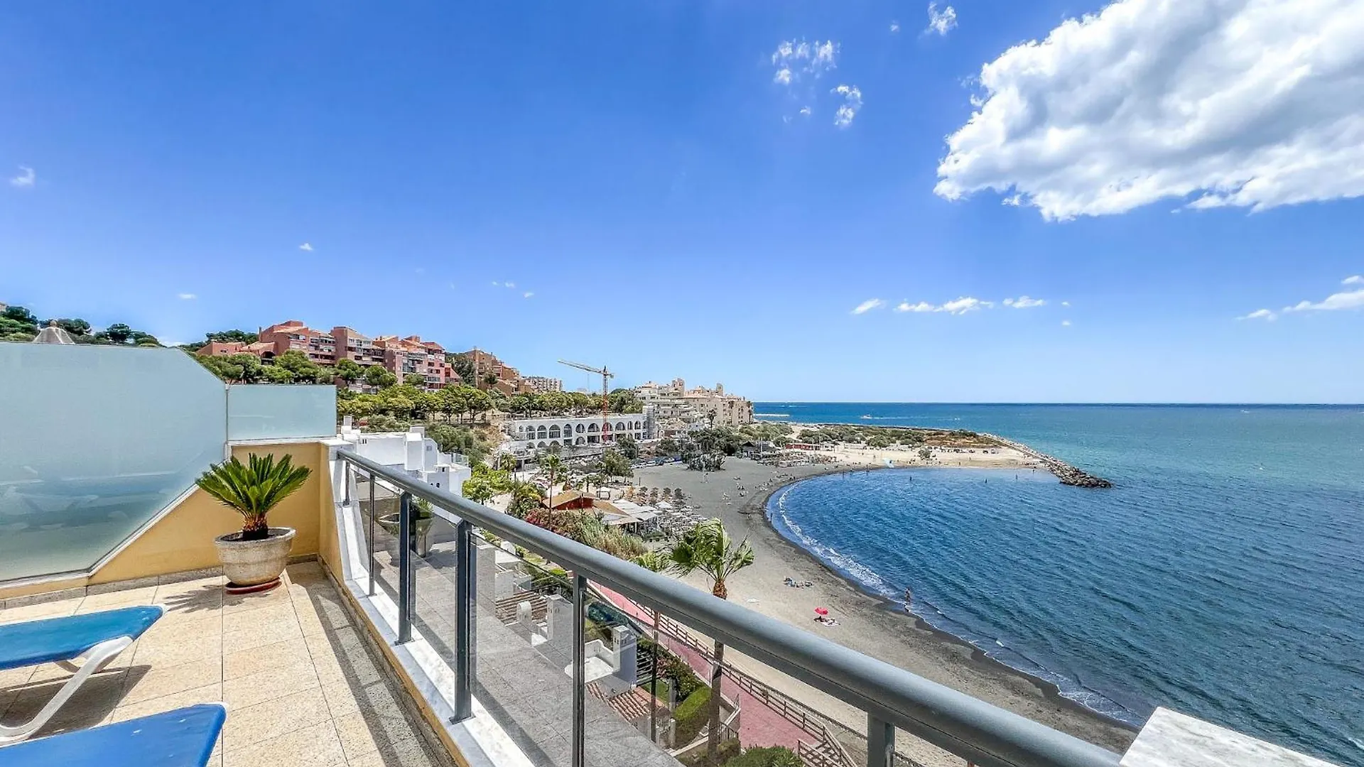 Hanami El Coral Beach Estepona